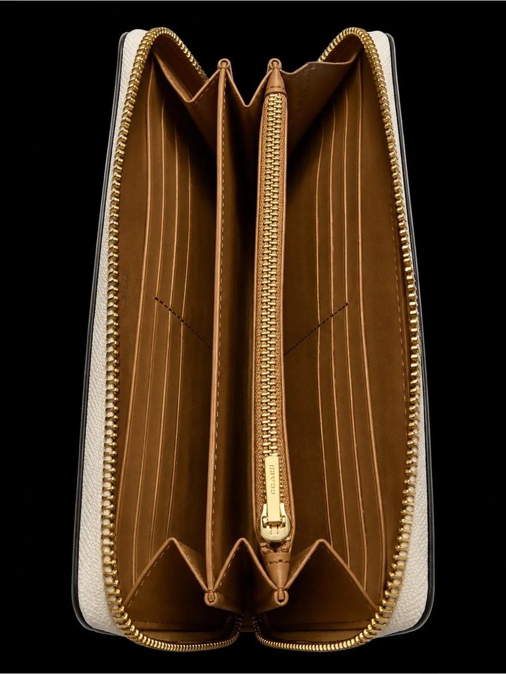 Coach classic zip